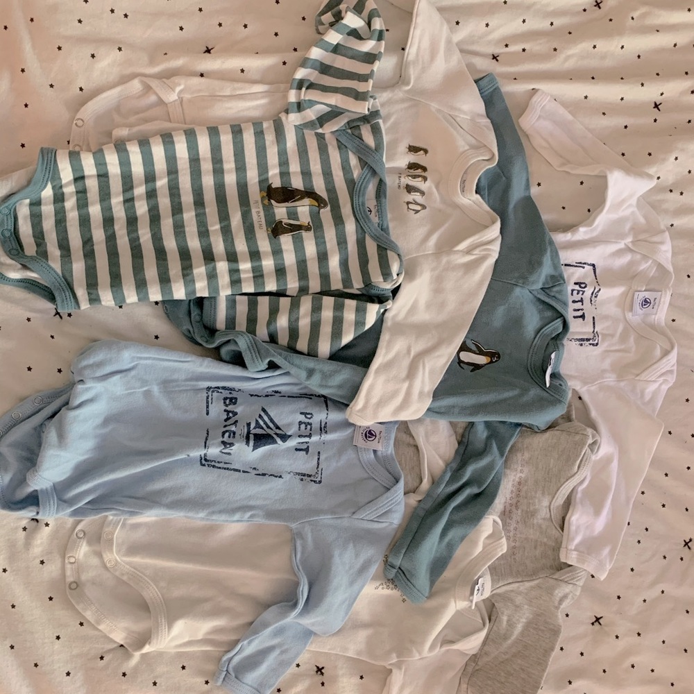 7 petit bateau cotton onesies
